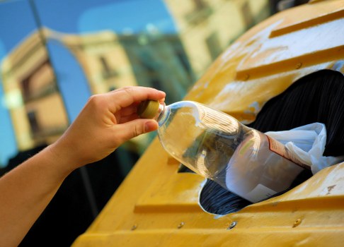 Benefits of commercial skip hire services