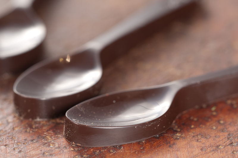 Eco-Chic Home Decor Ideas Using Everyday Items Destined for the Bin